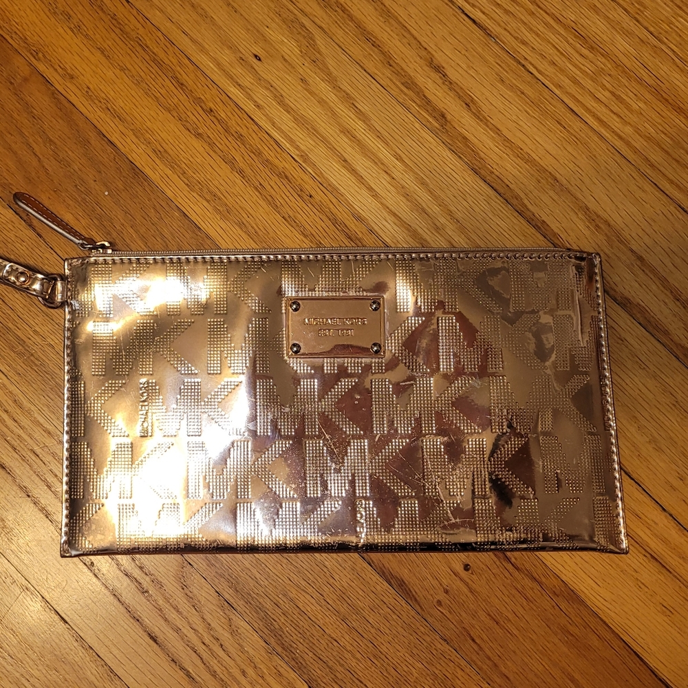 Michael Kors Wristlet